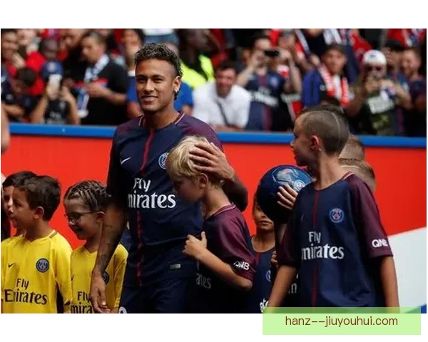 巴黎球迷集结内马尔家门外举行抗议活动要求其尽快离队